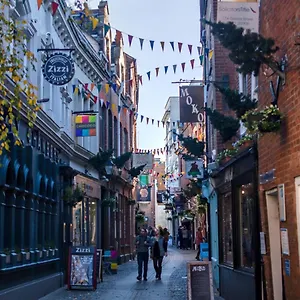 Apartment Half Price Offer - City, Exeter